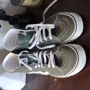 Men's Size 10.5 Vans High Tops Minimalist Wear!